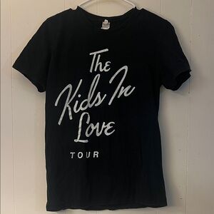 Gildan Black 'Kids In Love Tour' Tee